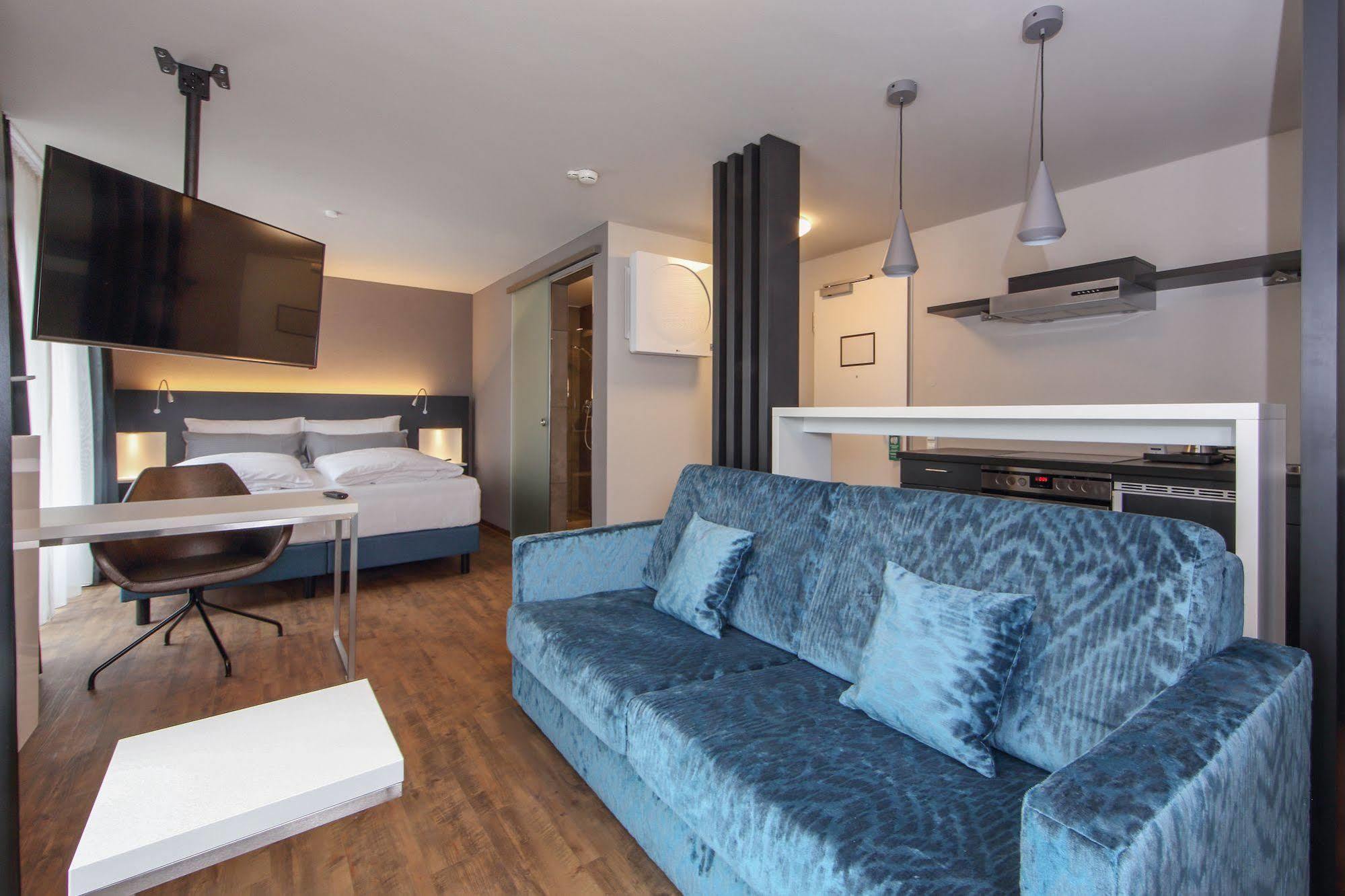 Design & Lifestyle Hotel Estilo Aalen Luaran gambar