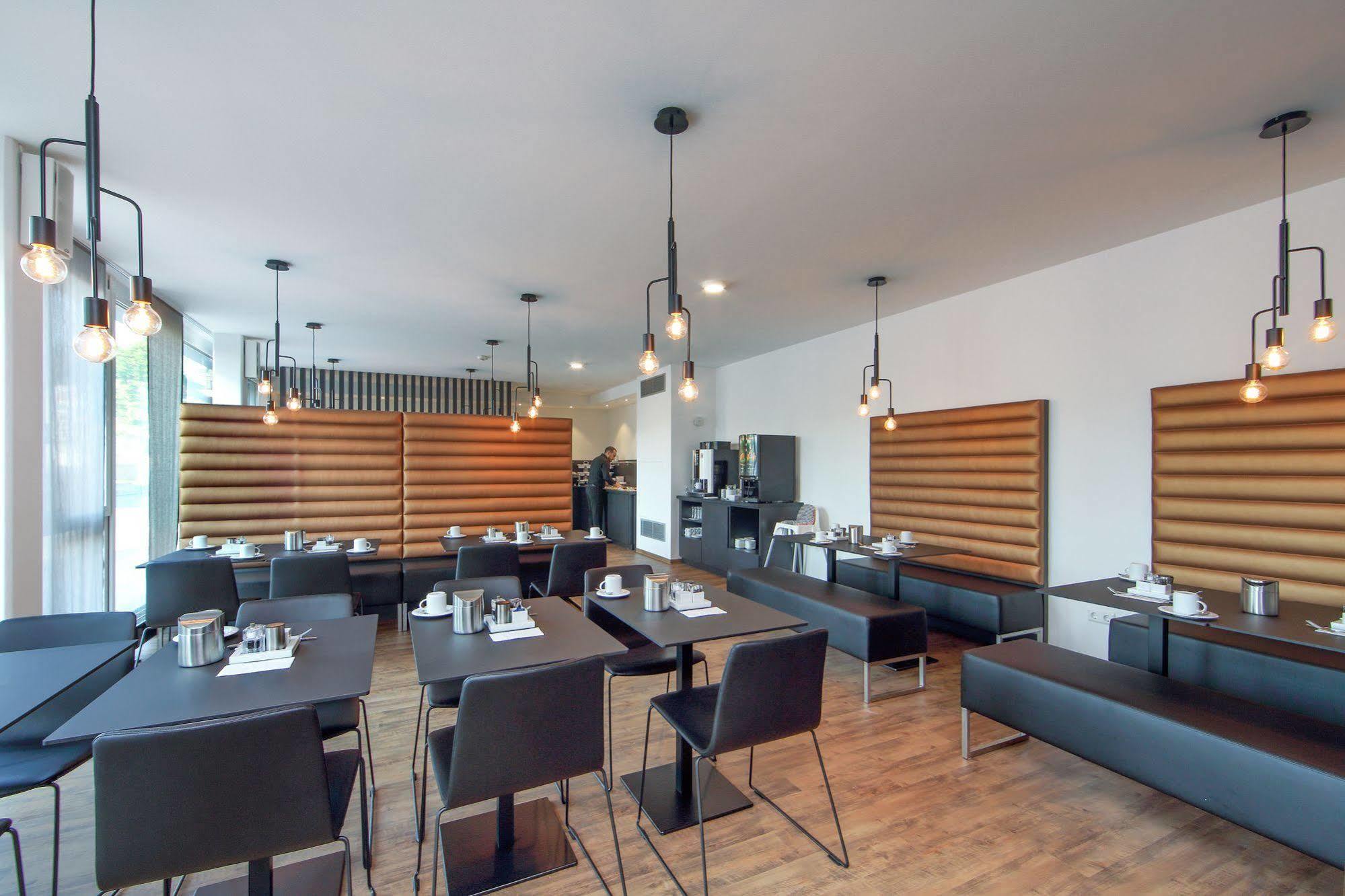Design & Lifestyle Hotel Estilo Aalen Luaran gambar